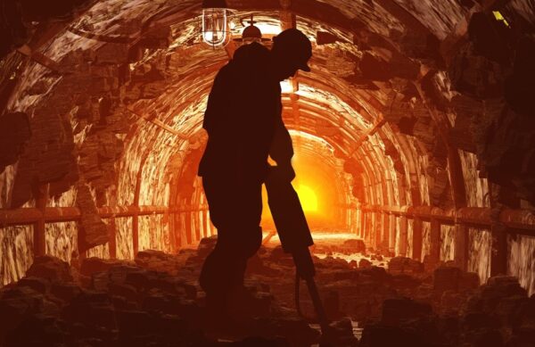 nigeria-mining-e1460981858954